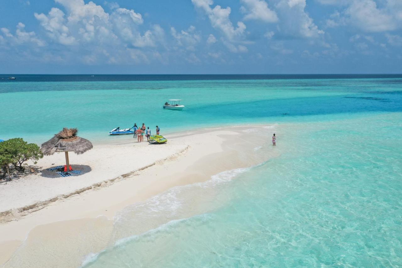 Sevinex Inn Feridhoo Bagian luar foto
