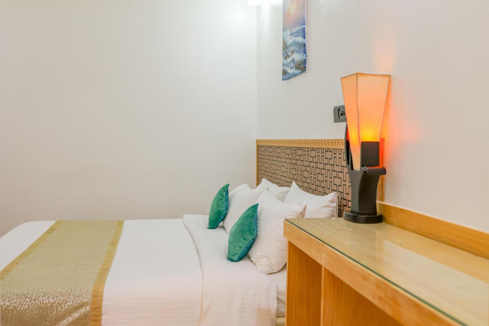 Sevinex Inn Feridhoo Bagian luar foto