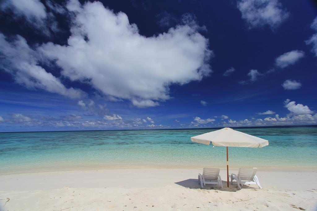 Sevinex Inn Feridhoo Bagian luar foto