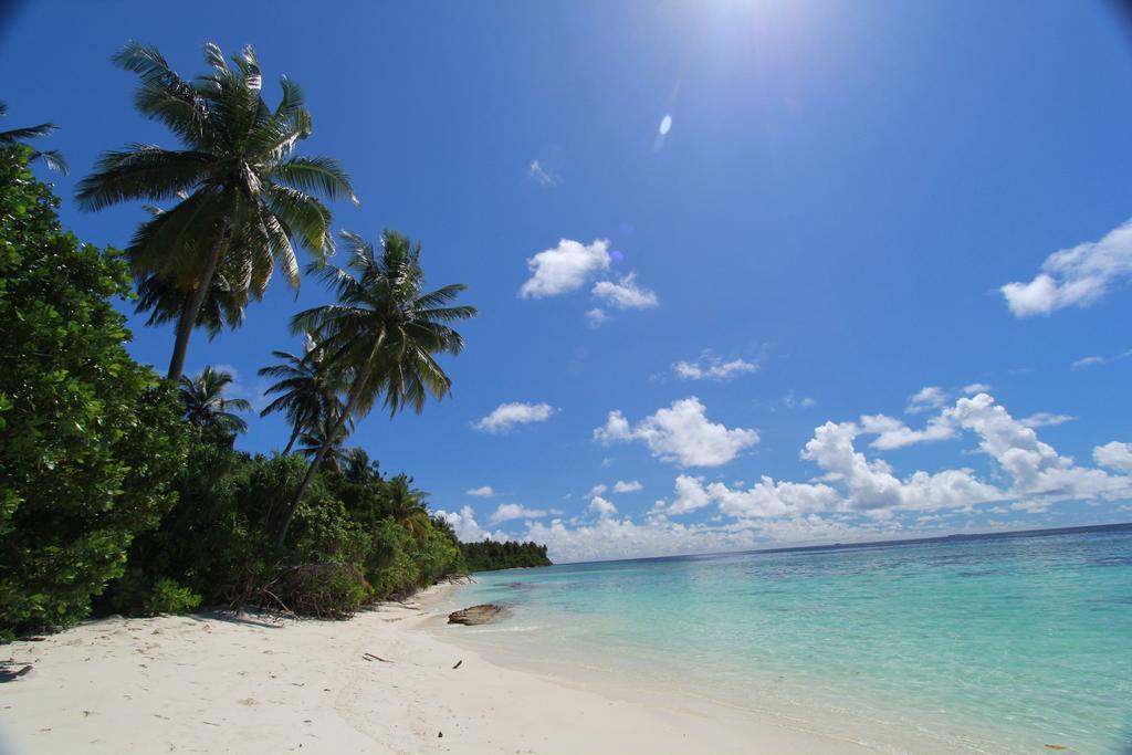 Sevinex Inn Feridhoo Bagian luar foto