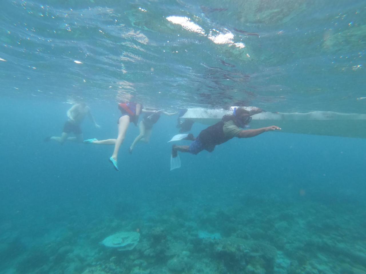 Sevinex Inn Feridhoo Bagian luar foto